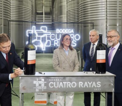 Rural.- Planas pide «serenidad» ante la gripe aviar y que no se use para especular con el precio de los huevos