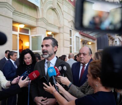 Almería.-La Junta reafirma el «compromiso firme» con el sector pesquero y rechaza nuevos recortes de Bruselas