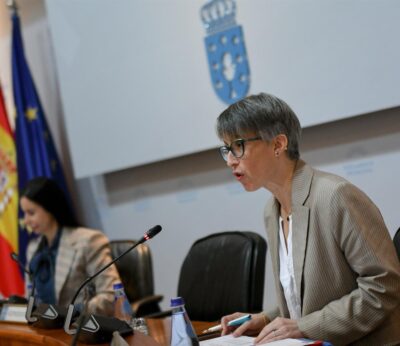 Pesca.- Mar defiende que va «de la mano» del sector para mejorar el marisqueo frente a críticas de la oposición