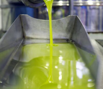 Jaén.- La campaña de comercialización de aceite de oliva arranca con «muy buen ritmo en las salidas»