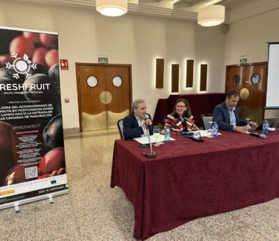 La consejera de Agricultura alaba la capacidad del sector hortofrutícola de innovar y adaptarse a los mercados