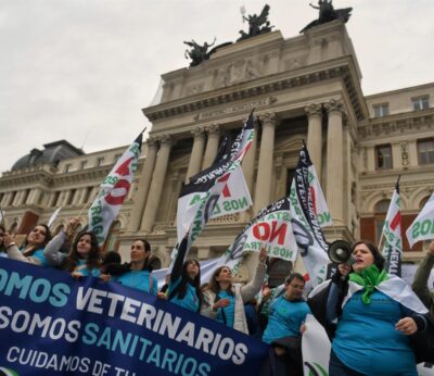 Veterinarios se concentrarán el martes frente a Agricultura para exigir la derogación de la Ley del Medicamento
