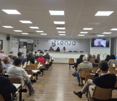 Una jornada en Binéfar sobre la dermatosis nodular contagiosa pone el foco en la vacunación y la vigilancia temprana