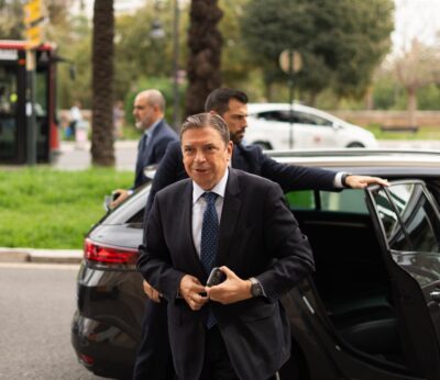 Planas critica que Vox «ha impuesto» a Pérez Llorca para presidir la Generalitat y ahora pone «condiciones adicionales»