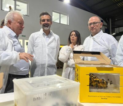 Almería.-Fernández-Pacheco destaca el liderazgo andaluz en control biológico durante su visita a Agrobío