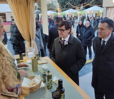 Agro.- Illa ve «muy dinámico» el sector oleícola catalán e insta a adaptarlo al cambio climático