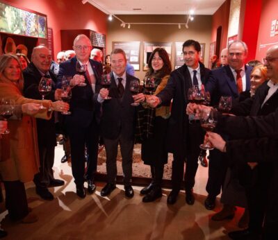 El vino volcánico del Campo de Calatrava estrena su centro de interpretación en Carrión