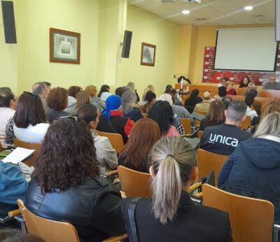 Almería.-UGT afea la «falta de avances» en las negociaciones del convenio del manipulado tras una decena de reuniones