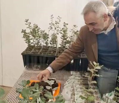 Barrachina valora los jóvenes y nuevos agricultores que apuestan por la agricultura en el Alto Palancia