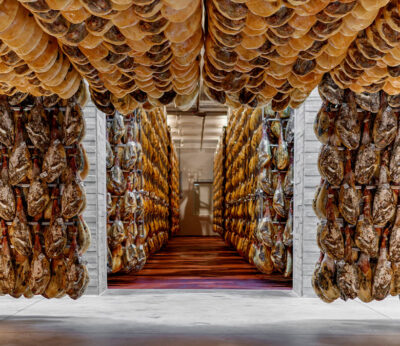 ¿Cómo se esculpe el mejor jamón de España?