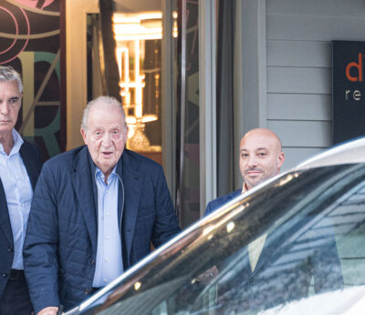 El rey Juan Carlos I visita su marisquería favorita de Pontevedra