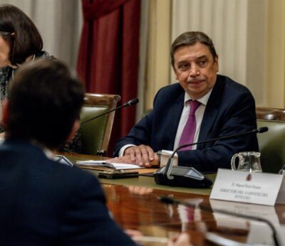 Planas asegura poder consumir productos del cerdo y que se trabaja con «contundencia» ante la peste porcina