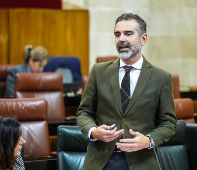 Fernández-Pacheco recalca el compromiso de la Junta con los productores hortofrutícolas andaluces