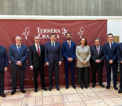 Mañueco reafirma el compromiso de la Junta con el sector ganadero y la «excelencia» de los productos cárnicos de CyL