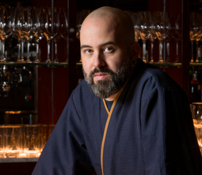 Forbes House abre YEN, alta gastronomía japonesa con la firma de Bastian Fuentes