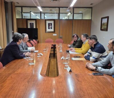 Las organizaciones agrarias muestran al delegado del Gobierno su rechazo al acuerdo con Mercosur y a la nueva PAC