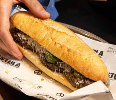 PISTOLA aparca en el CUPRA City Garage Madrid