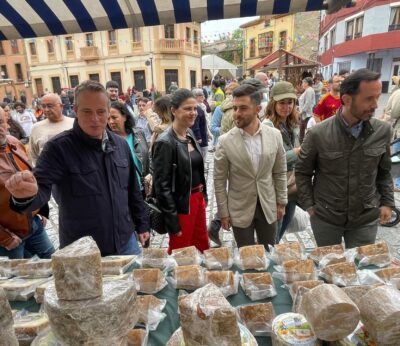 Rural.- Marcos constata la pérdida de explotaciones de lácteo en Asturias pero no cree que sean datos «negativos»
