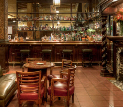 Bar Cock: de refugio de artistas a templo de la noche madrileña